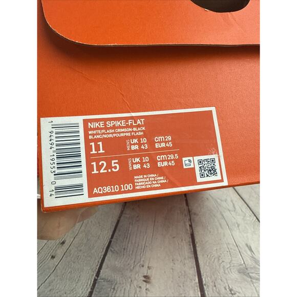 Athletic_Shoes